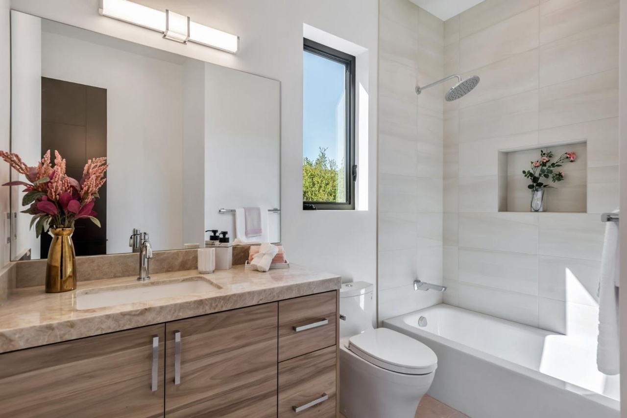 Bathroom Vanity Elegance
